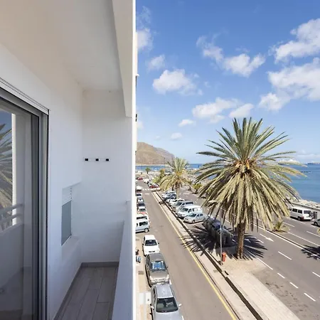 아파트 Home2book Sea Front Teresitas 3 *